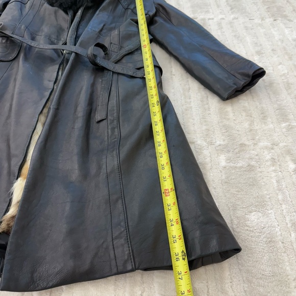 Wilsons Leather Black Coat with Fur Collar - Picture 3 of 9